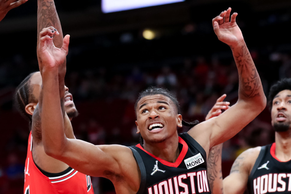  申京两双加制胜盖火箭主场险胜灰熊